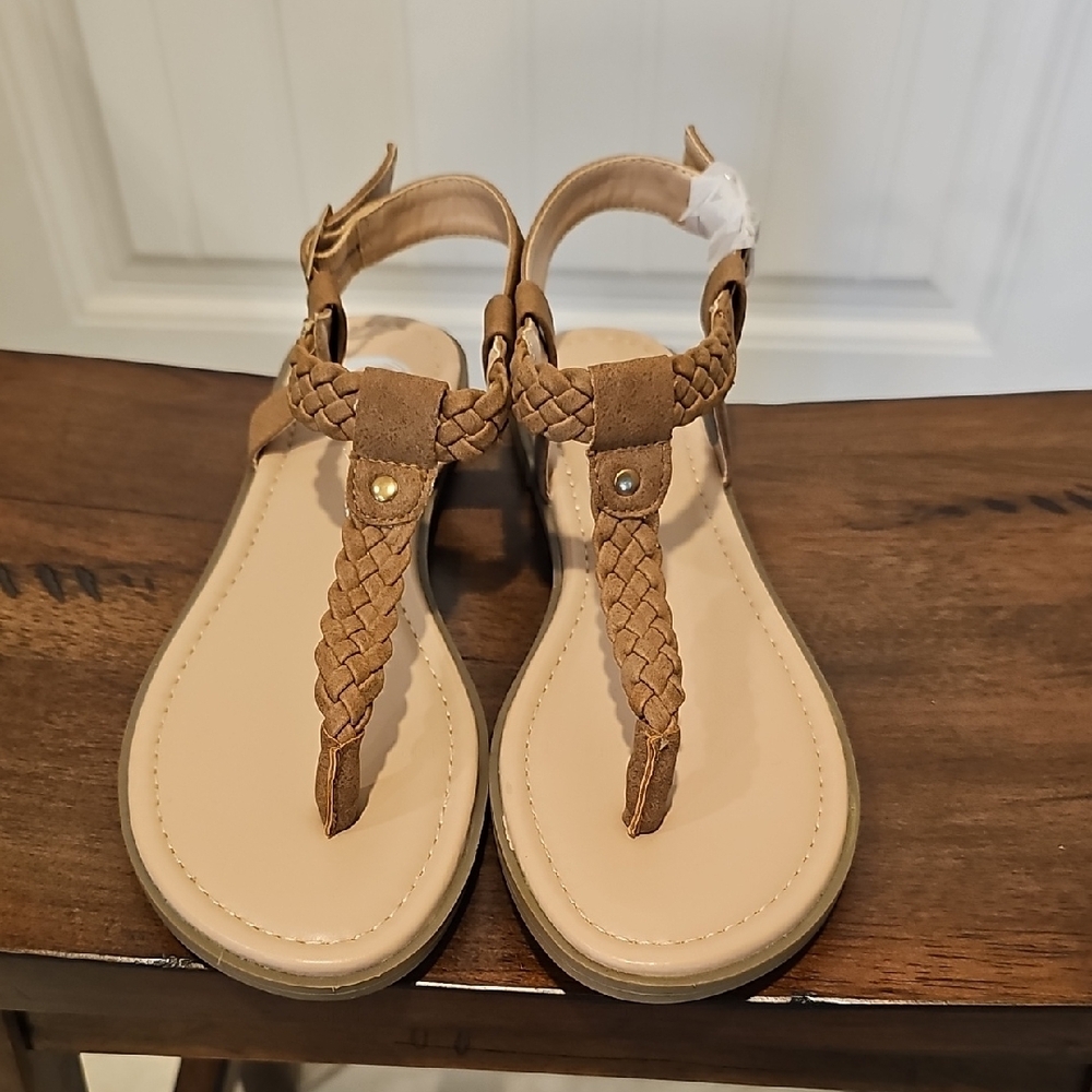 NWOT Journee Collection Genevive Brown Braided Sandals